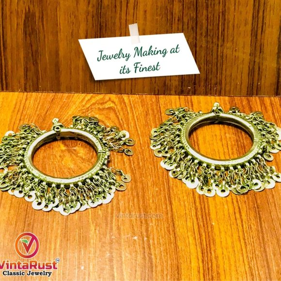 Single Vintage Kuchi Bangle Bracelet: Afghan Tribal Jewelry with Tassels - Picture 6 of 13